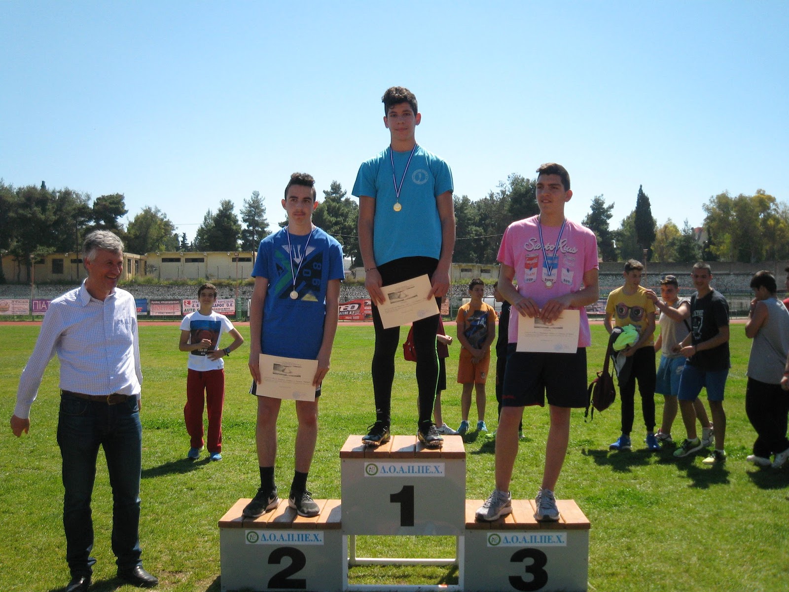 gs2016-085-sxolikoi_gymnasion_31032016-011